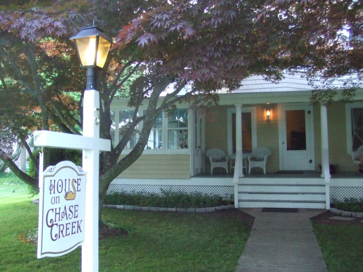 House On Chase Creek Bed & Breakfast Shelter Island Heights Dış mekan fotoğraf
